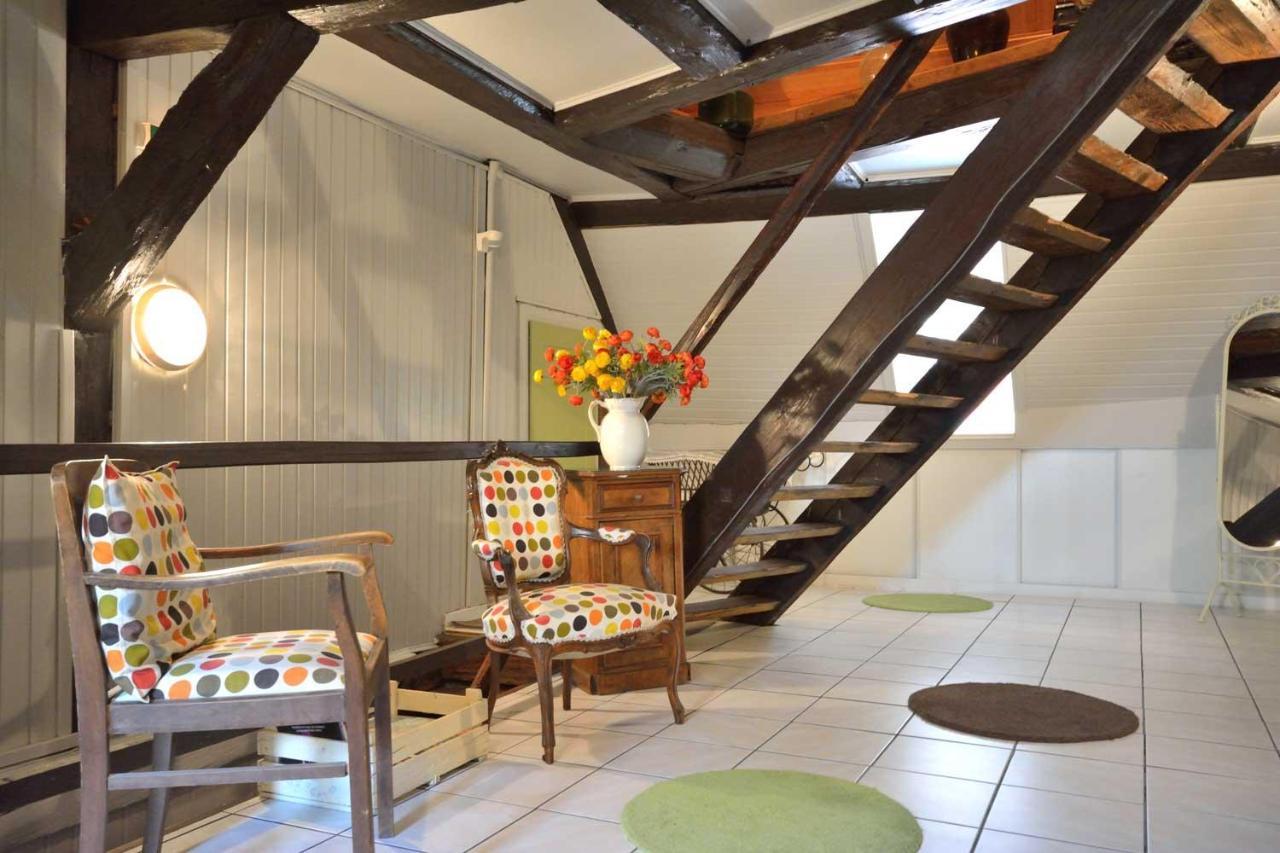 CHEZ MYRIAM Bed&Breakfast chez le VIGNERON Colmar Exterior foto