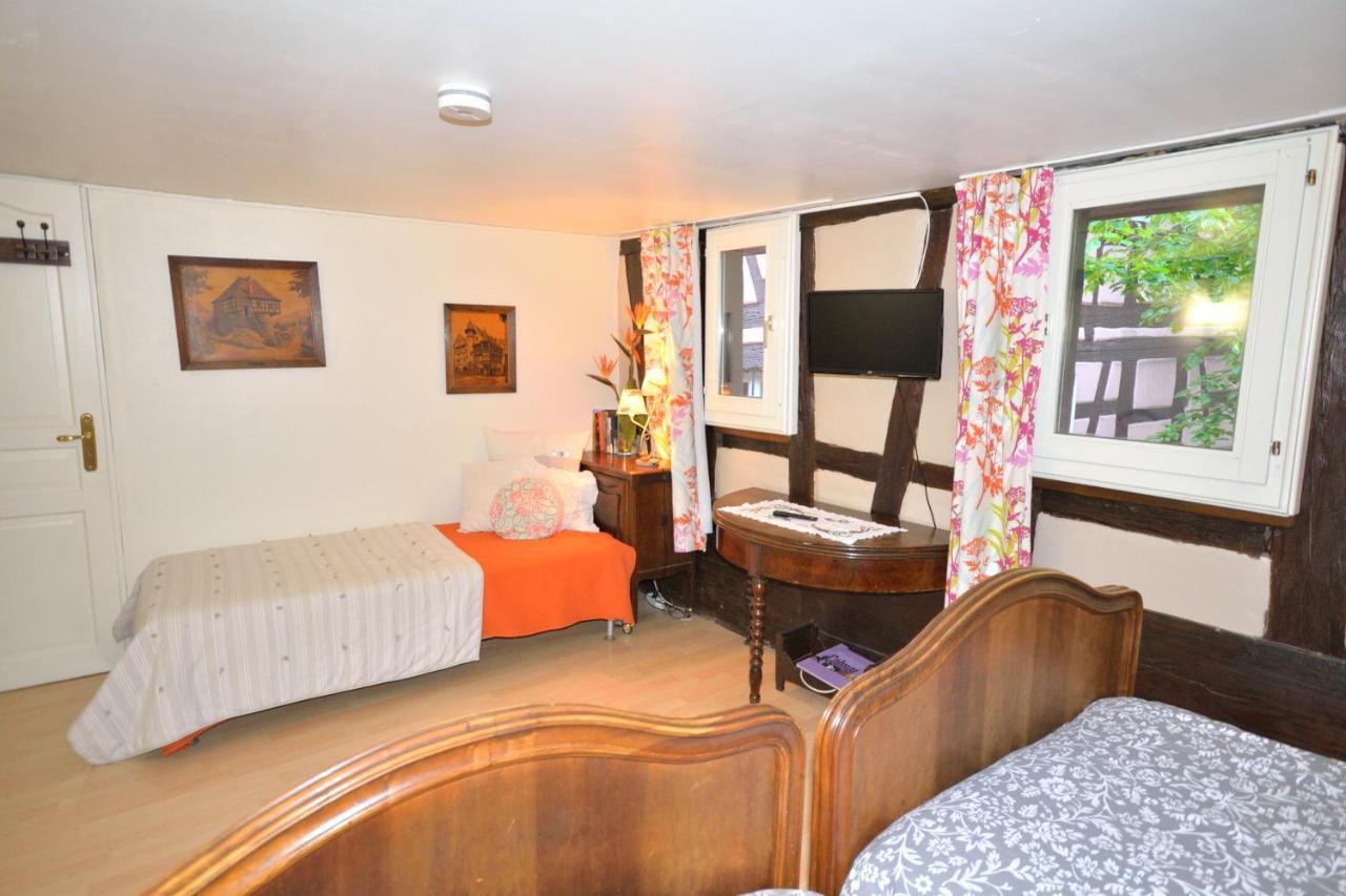CHEZ MYRIAM Bed&Breakfast chez le VIGNERON Colmar Exterior foto